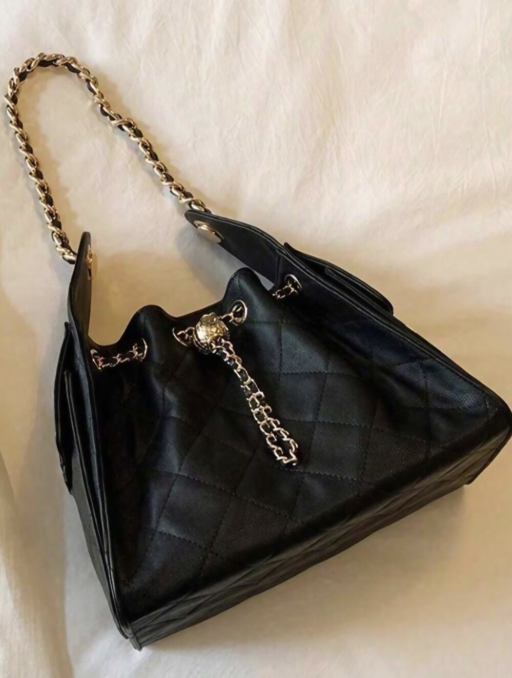 Bucket Bag Trending Style. Not Leather. - Picture 3 of 4